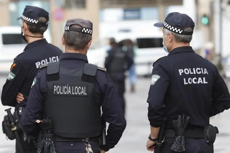 BLOQUEO TOTAL DE LA POLICÍA LOCAL DE CÓRDOBA A LAS HORAS EXTRA POR IMPAGOS