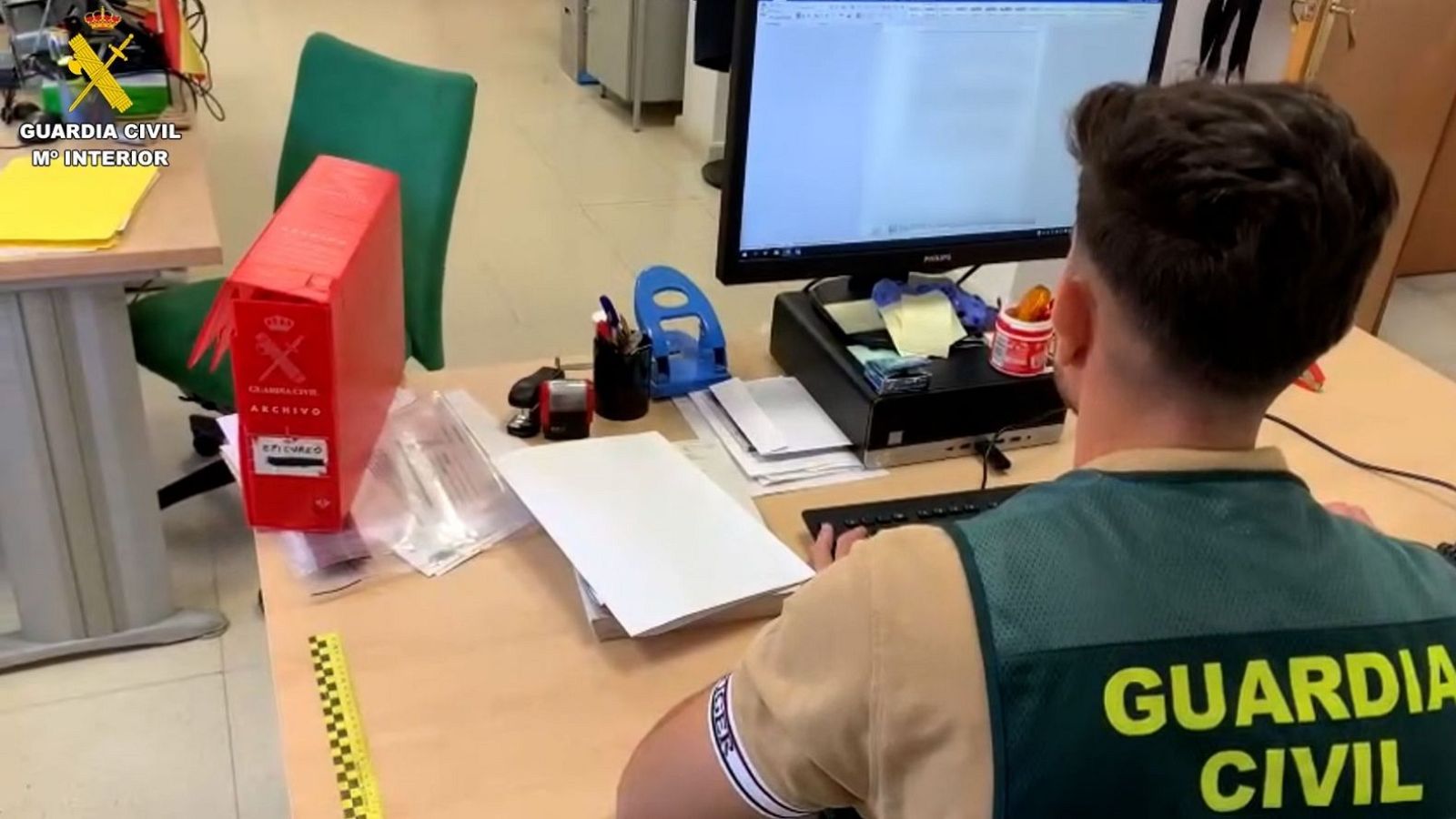 ESTAFAN 162.000 EUROS A UN VECINO DE MADRID EN UNA ESTAFA DEL AMOR Y LA GUARDIA CIVIL RECUPERA 150.000